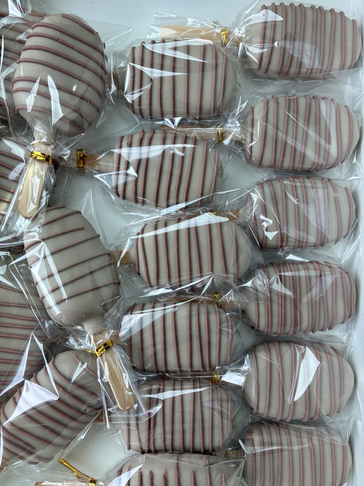 Handcrafted Cakesicles 4-Pack